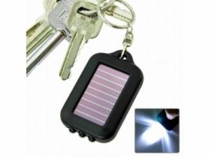 Latarka solarna - niewielki brelok - 3 diody LED