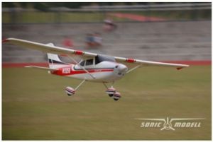 Cessna 182 SkyLane V1 2.4GHz RTF (klasa 500)