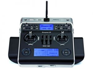 Aparatura MC-32 PRO HoTT 2.4GHz 16CH (odbiornik GR-32 HoTT, walizka, kabel USB, karta pamięci 4GB, a